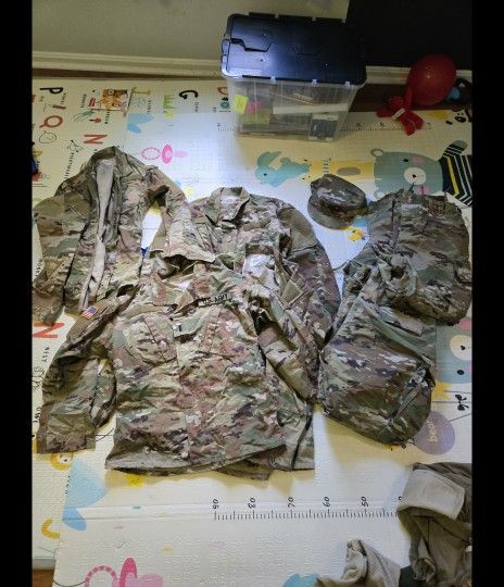 Uniform Top And Bottoms