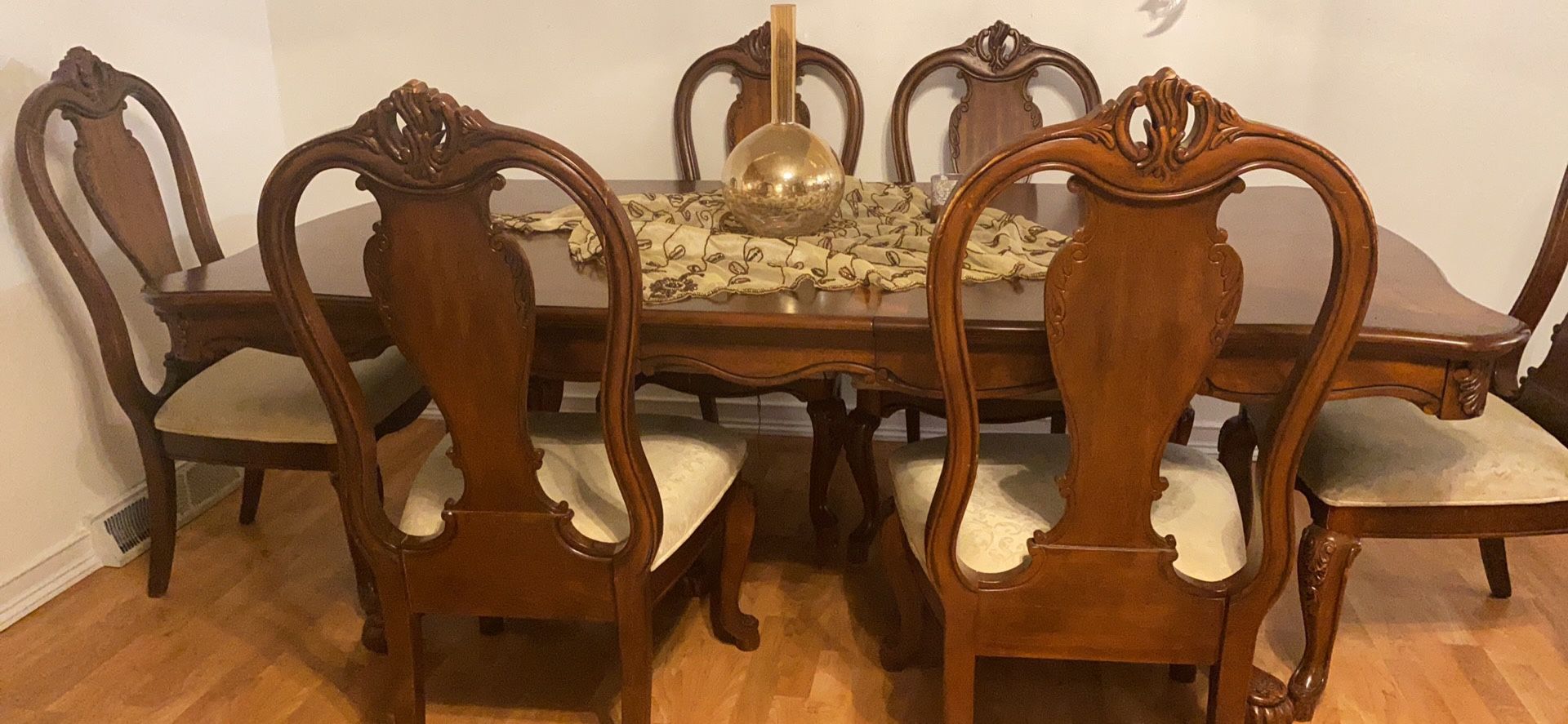 Dining Table With 6 Chairs