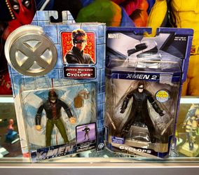 Marvel X-Men The Movie (James Marsden) Cyclops / X-2 Cyclops with Light-Up Optic Blast & Clear Batons Toy Biz New NRFP MISP