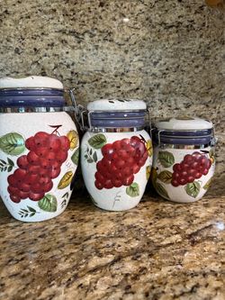 Oneida 3 piece Ceramic Canister set