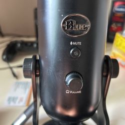 Blueyeti Microphone 