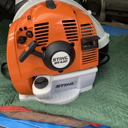 Stihl Blower LIKE NEW CONDITION 
