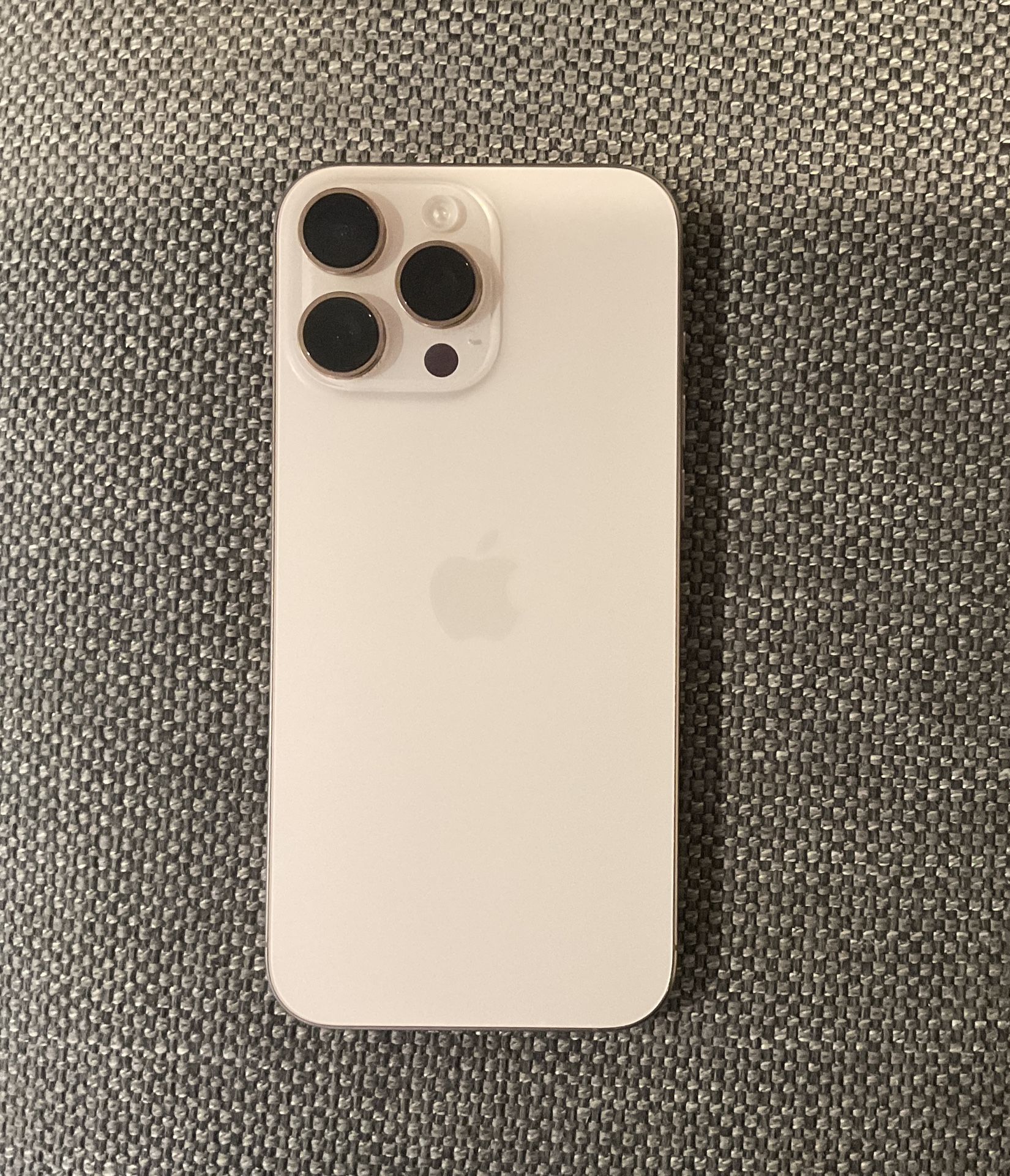 iPhone 16 Pro Max 256gb Unlocked In Excellent Condition