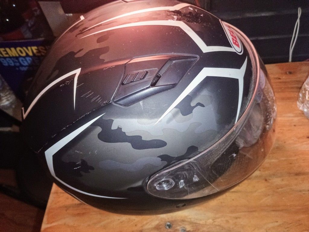 BELL Qualifier Full Face Helmet (Stealth Camo Matte Black/White Large
