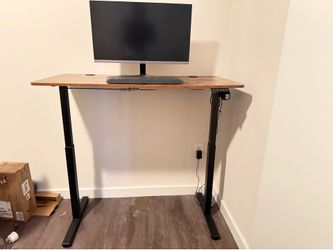 Electric Sit-Stand Standing Desk – Rustic Wood Top | Never Used | Height Adjustable