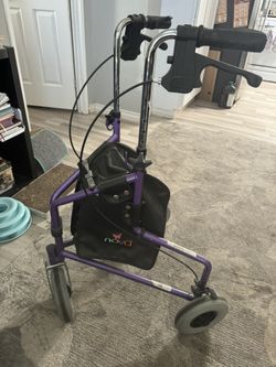 Nova 3 Wheel Walker 