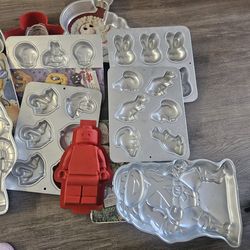 Cake molds