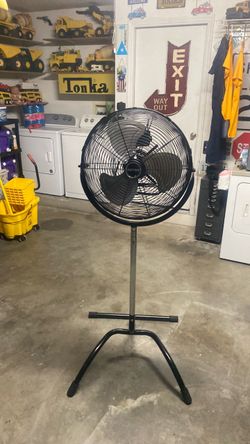 Fan whit stand