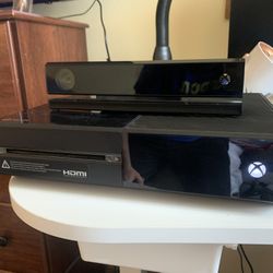 Xbox One 500 GB Gaming Console
