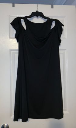 Women’s Beautiful Light weight “Cold Shoulder above the Knee” Evening Dress Size L/XL