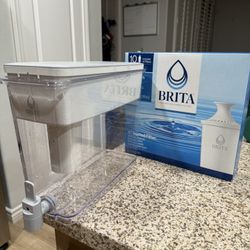 Brita Filter Extra Large 27 Cup Dispenser + 10 Filters