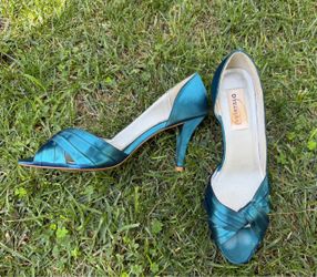 Teal women’s heels, size 8.5, Satin