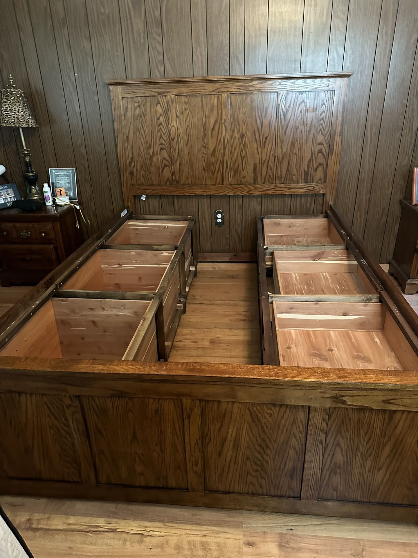 For sale Double Bed With Drawers
