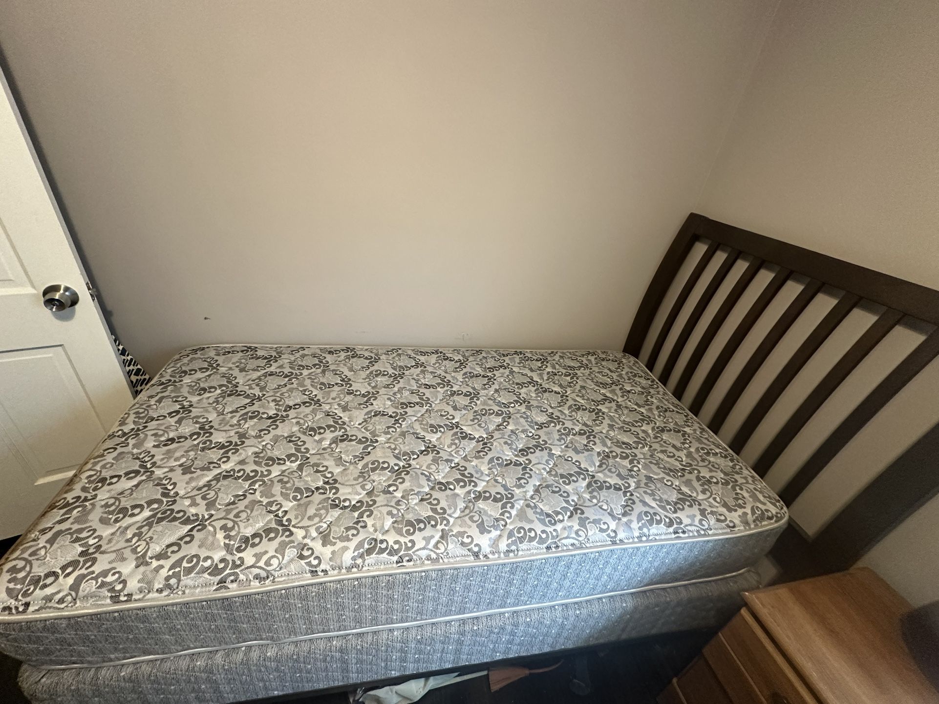 Twin Mattress/boxspring With Frame And Headboard