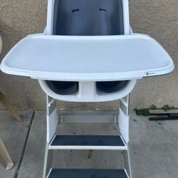 High Chair 4Moms