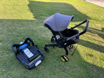 Doona stroller/carseat with base