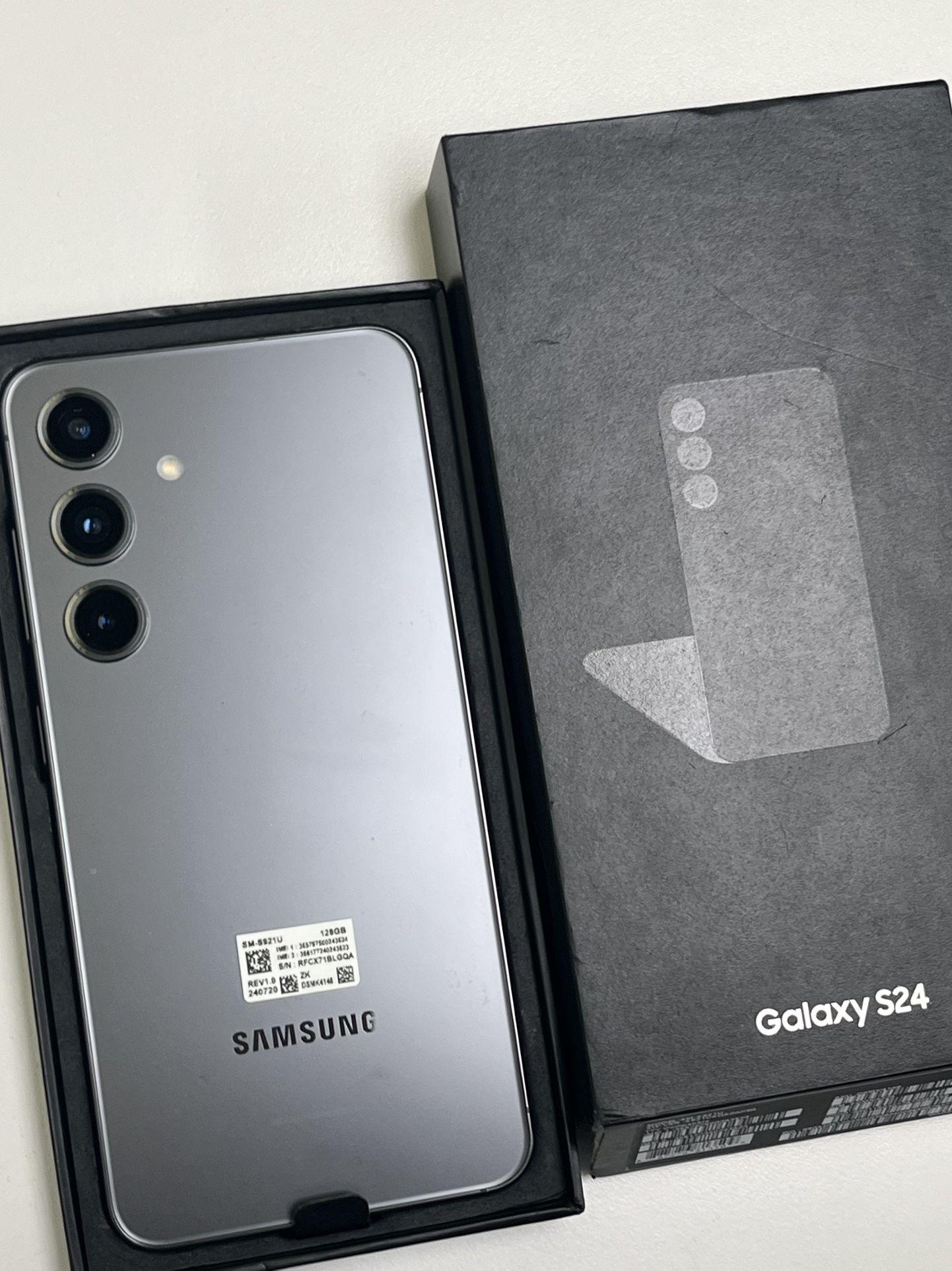 Samsung S24