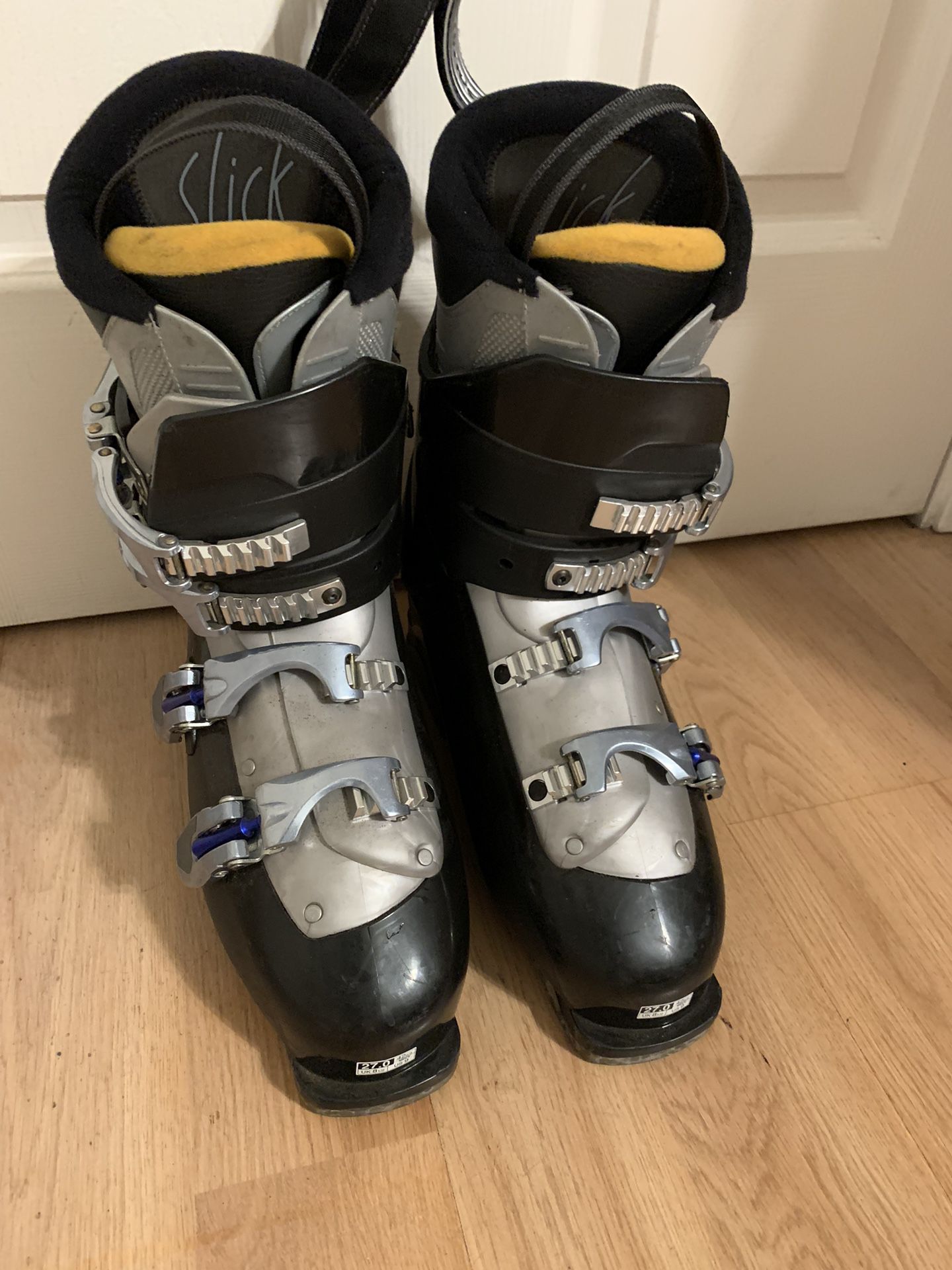 Salomon Ski Boots Size 27.5 Performa 7