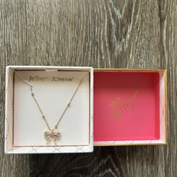 Betsey Johnson Bow Necklace