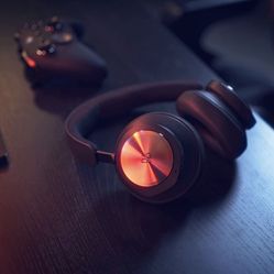 Bang & Olufsen Beoplay Portal PC/PS - Comfortable Wireless Noise