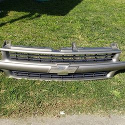 Grill,chevy Silverado 2001