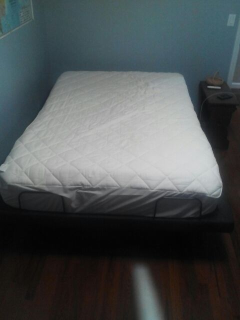 FREE Full size mattress, including mattress cover and form pad.