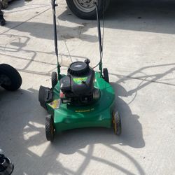 NICE SMALL PUSH MOWER