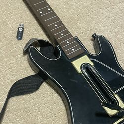 GUITAR HERO GUITAR