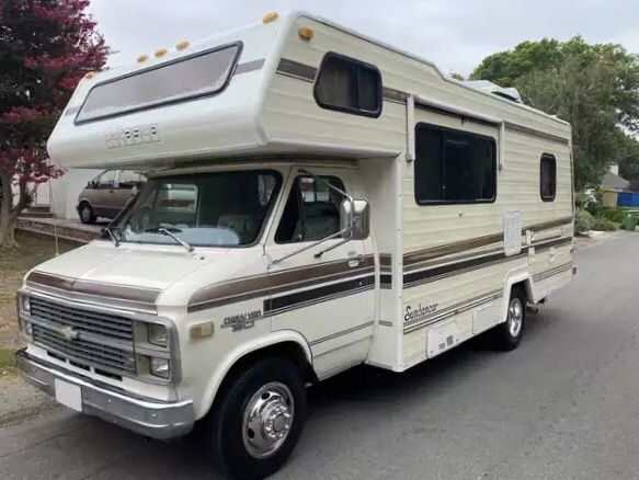 1985 Itasca Sundancer RV