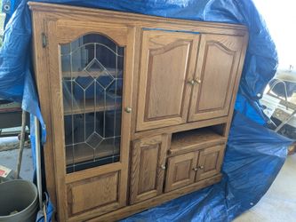 Entertainment Center tv stand