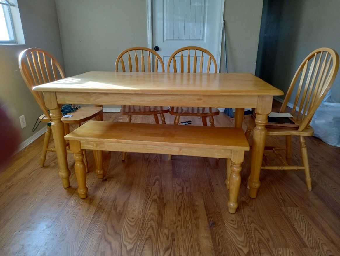 Kitchen Table With Bench