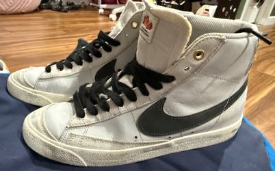 Nike Blazer Mid 77 Mens Shoes Vintage Designed Gray Black Size 9