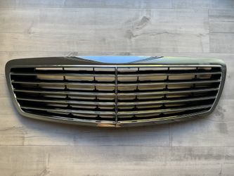 MERCEDES BENZ E-class Front Radiator Grille A211(contact info removed)