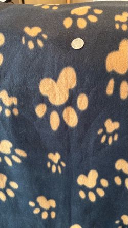 Black Fleece Fabric with  Paws Perfect for Your  Fur Baby 36”x60” New