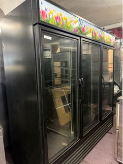 Open-box True GDM-72FC-HC-TSL01 display merchandiser cooler