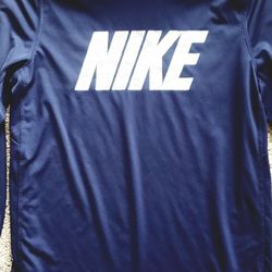 NIKE boys XL dri-fit Shirt Long Sleeve