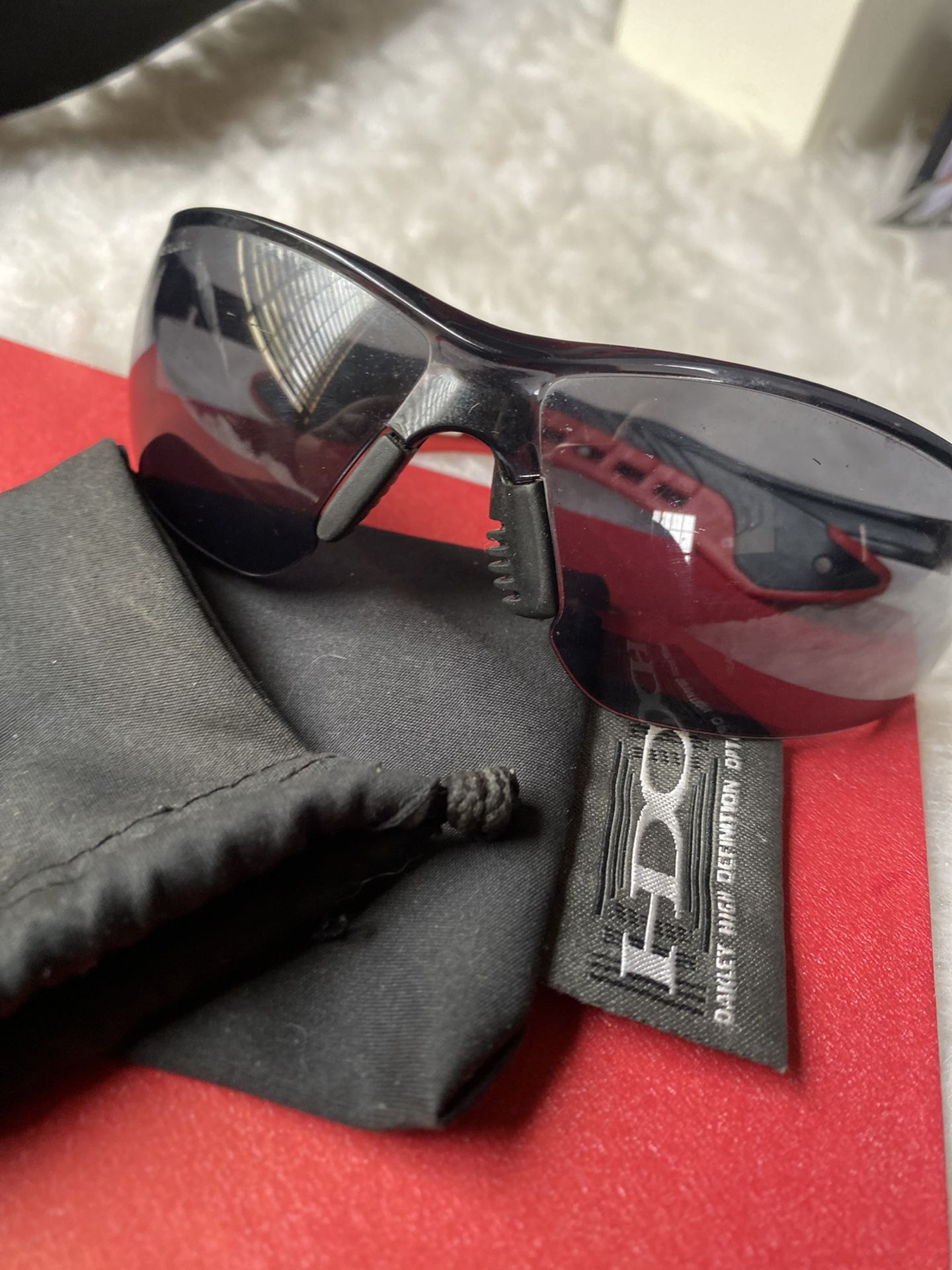 Men Oakley Sunglasses Black With Red Trim
