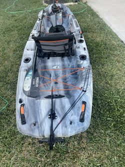 Pelican The Catch 110 HyDryve II 10 ft 6 in Pedal Drive Fishing Kayak for  Sale in Katy, TX - OfferUp