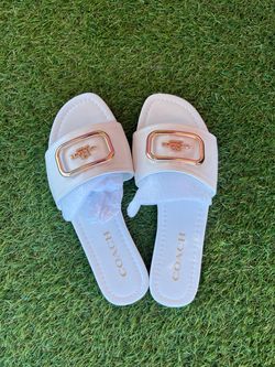 C white sandals