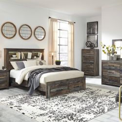 Brand New 💥 Financing Available 🎇 DRYSTAN MULTI BOOKCASE FOOTBOARD STORAGE BEDROOM SET

by Ashley

