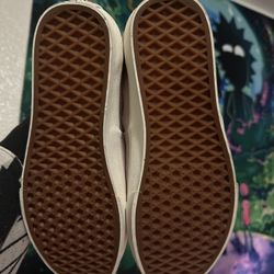 Women’s lavender vans