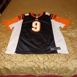 Joe Burrow Rookie Jersey Collectable 