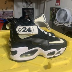 Ken Griffey Jr Size 3.5 Youth 