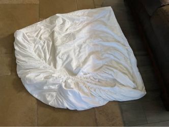 King  size  fitted  sheet  -  $20