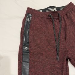 Men's American Eagle Jogger Sweatpants, Size XS, Red, Zipper Pockets and Cuffed Bottom