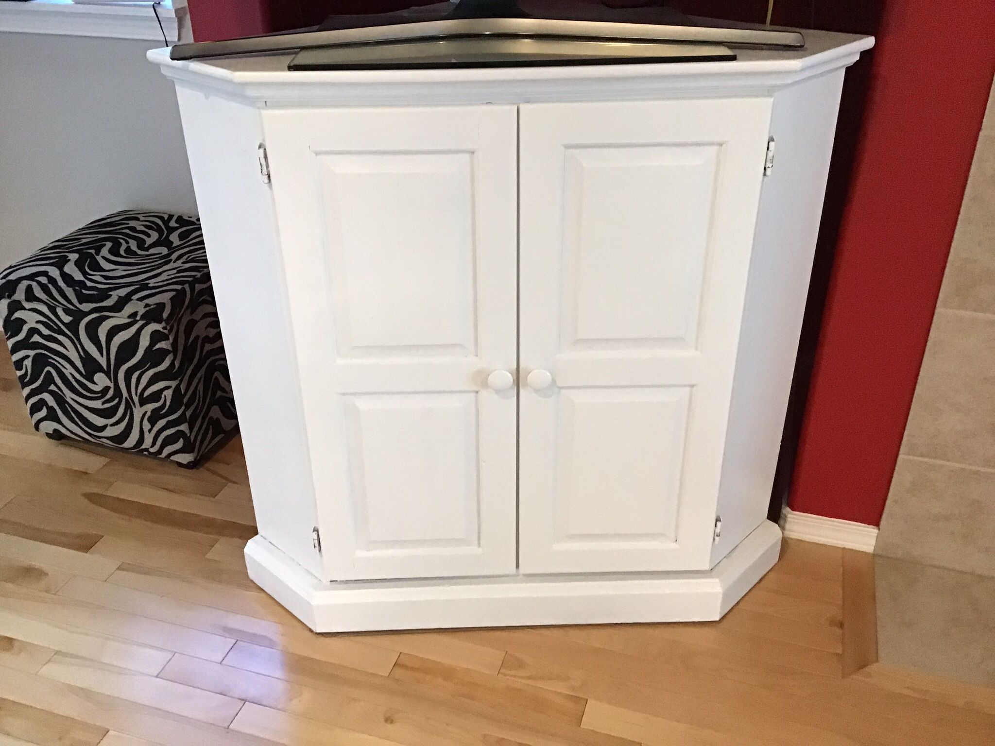 White Cabinet With Shelf (TV Sold)