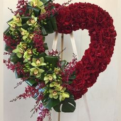 Funeral arrangements made with fresh flowers. the most fancy and luxurious flowers any colors and sizes