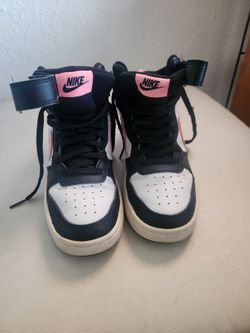 Shoes size 5 1/2