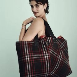 Brand New Victoria Secret Tote Bag 