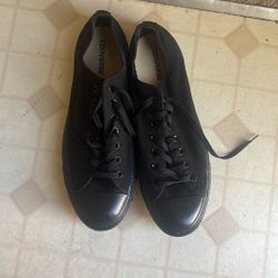 Converse Chuck Taylors Low Size 13